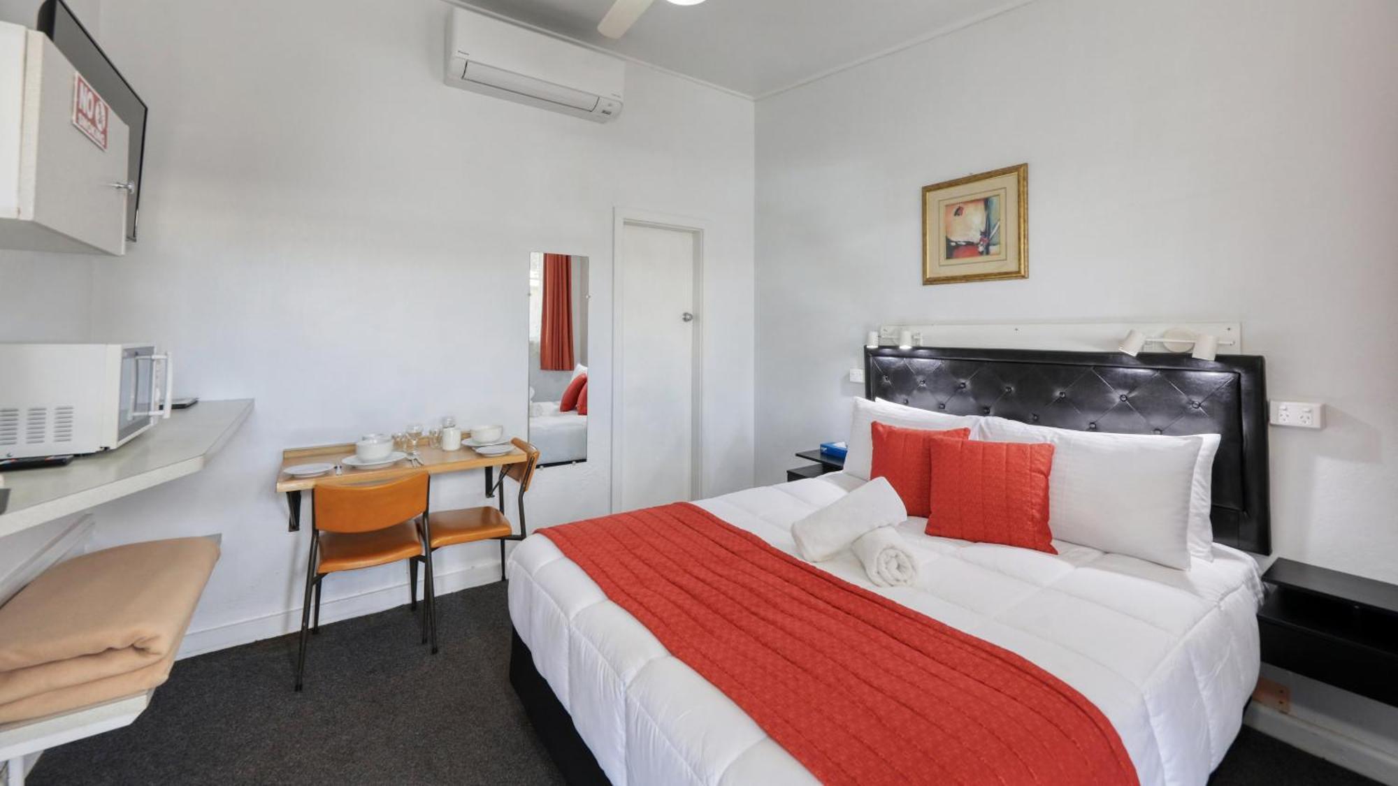 גלן אינס Cbd Gi Motel מראה חיצוני תמונה